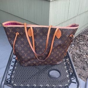 🌟🌟🌟 100% Authentic Louis Vuitton Neverfull MM ToteBag